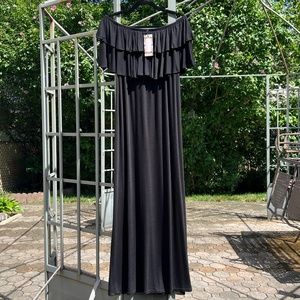 NWT Boohoo Off Shoulder Ruffle Maxi Dress - Size 20